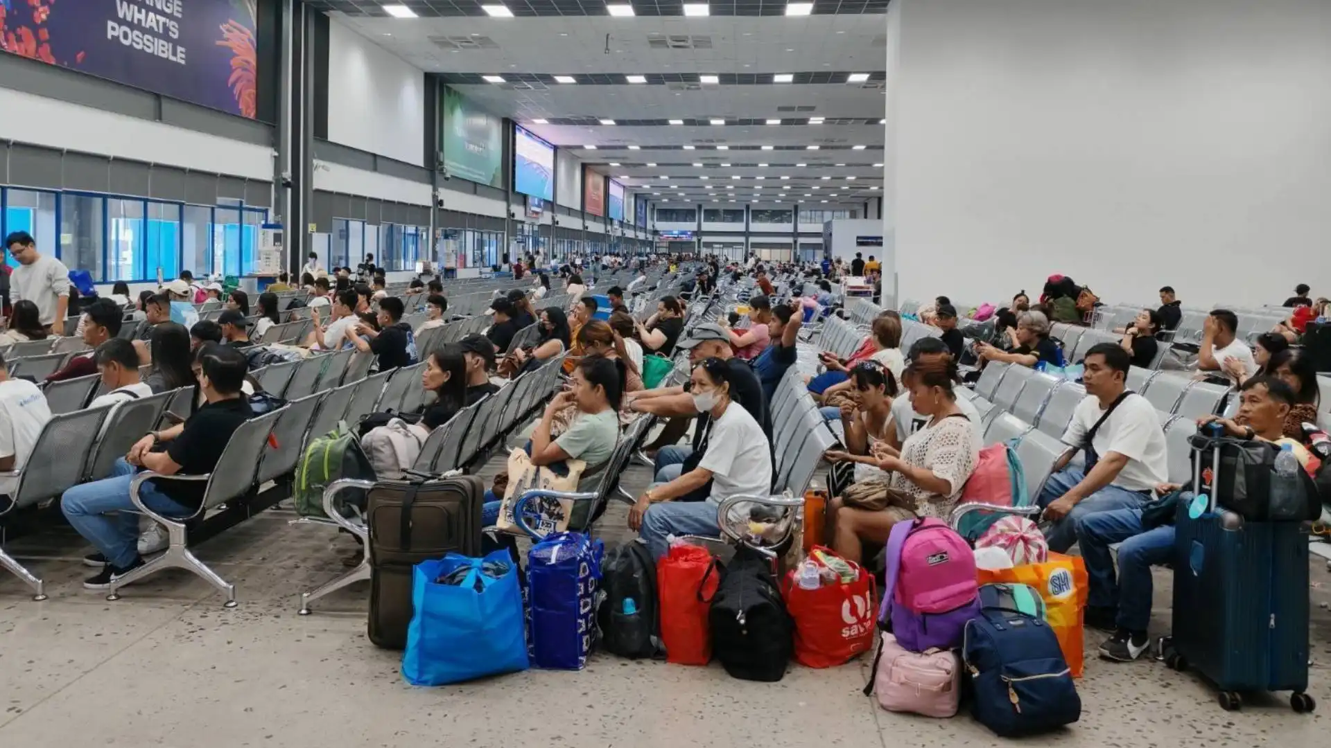 Philippine Coast Guard reports 140,000 maritime passengers beat Holy Week rush